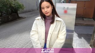 マジ軟派、初撮。 1771 【まるっと肉厚いい美尻】広告代理店に務めるバリキャリ美女をナンパ！強引に来られると弱いかも…なんて言われたら黙っちゃいられない！部屋に二人っきりにさせて男優に口説かせると即堕ちしてSEX！ MGS