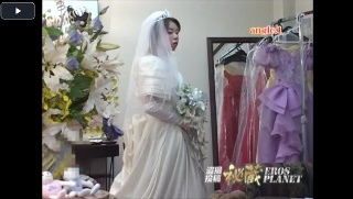 Wedding dress fitting session 1 (2023-07-25)