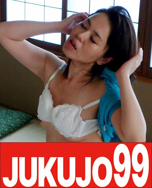 I still want to do it Mature helper Momoko 49 years old who allows the body to the customer