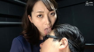 [Tongue tongue] Masochistic man licking face with super thick tongue tongue and drooling saliva + Serious masturbation with bonus Kaho Kashii